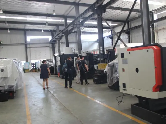 大连客户来公司参观考察